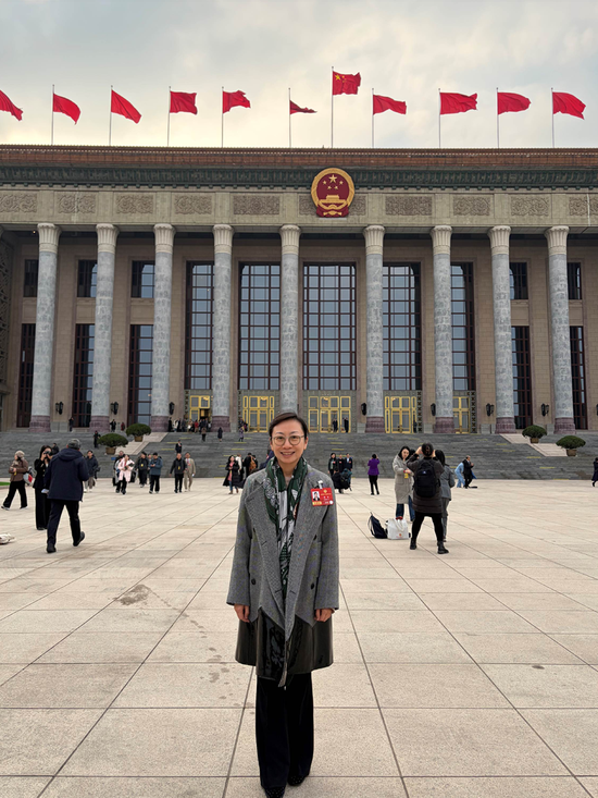 全国政协委员、微博CFO曹菲：推动文旅公共服务提质升级