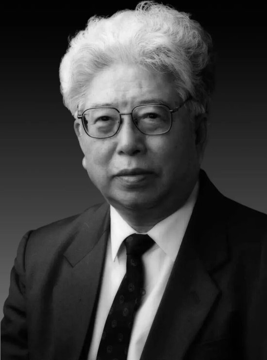 周立伟同志逝世