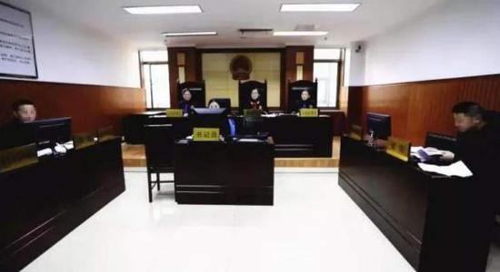 1545897964864267.png?x-oss-process=style/w10 庭审现场。 济南中院微信公多号图