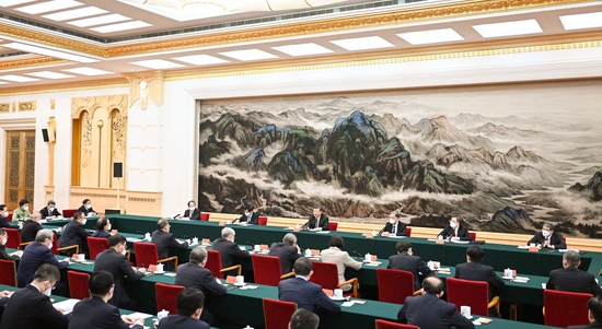 1月16日,中共中央总书记、国家主席、中央军委主席习近平在北京人民大会堂同党外人士座谈并共迎新春。