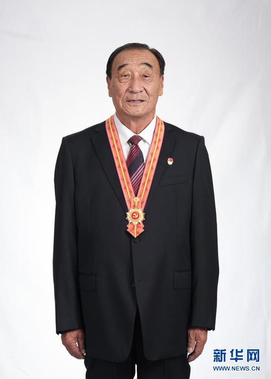  这是“七一勋章”获得者石光银（6月28日摄）。新华社记者 李贺 摄