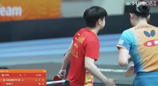 亚锦赛女团决赛：孙颖莎3-0战胜张本美和，国乒总比分2-0领先日本