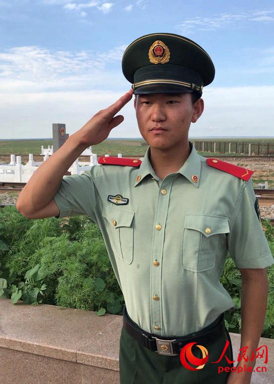 我们在祖国北疆披最坚硬的盔甲守最柔软的心