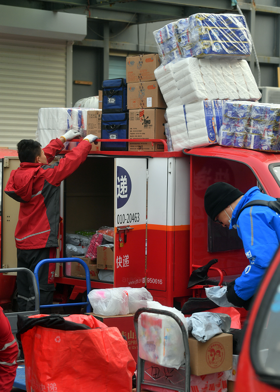 北京日报|爆棚!记者直击“双十一”快递站点