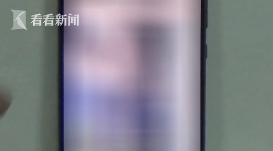 集体宿舍成直播间表演不堪入目 警方:超出想象