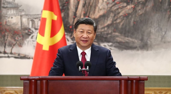  2017年10月25日，习近平总书记在北京人民大会堂同采访十九大的中外记者见面。