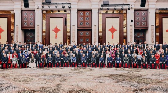 习近平：中华民族共同体的形成和发展是人心所向、大势所趋、历史必然