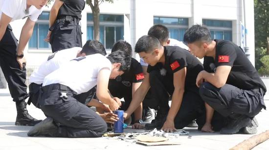 排爆作业现场模拟无人机抓捕与救援实战模拟警迷最强福利,大波顶级