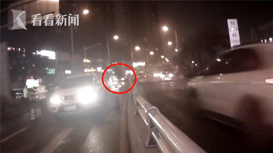 男子醉驾遇查"急中生智"躲进修车厂 结局尴尬