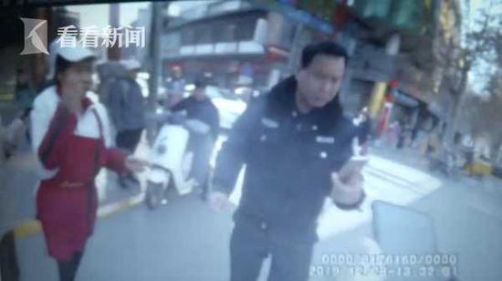 小偷连盗两部手机 喝酒“庆祝”醉倒路边被抓