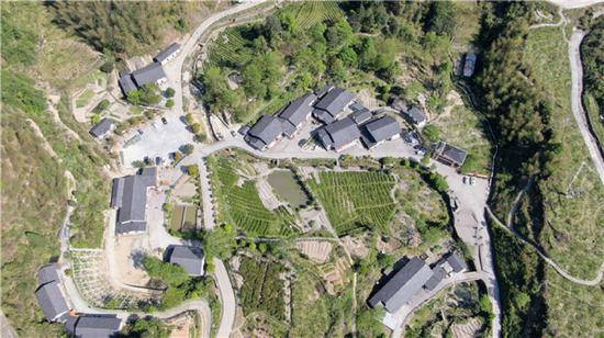 这是江西井冈山神山村新貌（2020年4月16日摄，无人机照片）。新华社记者 张浩波 摄
