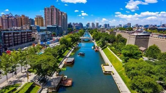 111亿元！1474万人次！