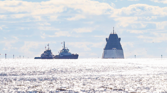 美军首艘“高超导弹战舰”出海测试，曾被美媒批评为“大而无当”