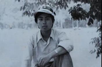 鲜为人知的故事 1984年海子北京留影(唐师曾摄)