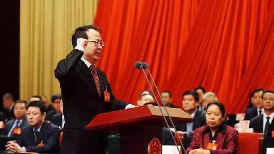 中央候补委员:中央候补委员密集调整 13位候补委员职务有变 李晓波资料图
