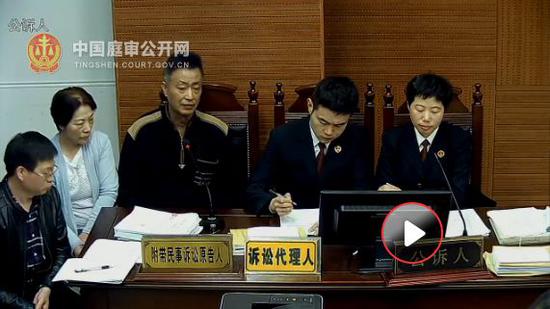 王烨在庭审中表示希望判处凶手死刑