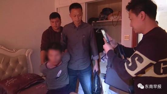 抓捕現場