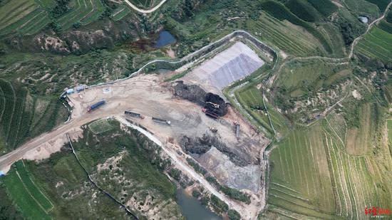  12万吨危废被陆续清运走 本文图均为红星新闻 图