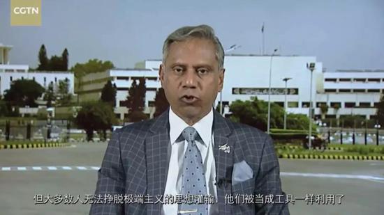 侠客岛:这部大尺度新疆纪录片 值得刷屏