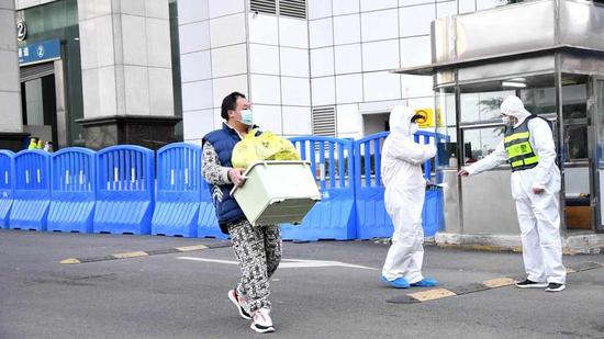 武汉江汉方舱医院又有23人“出舱”