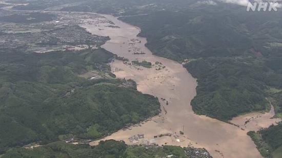 暴雨加地震!日本气象厅向歧阜长野发布“双重