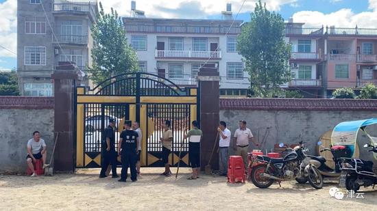 北青网综合|江西两桩命案疑凶在逃 受害者家人：不敢一两个人睡