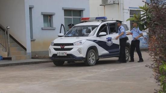 男子家中按摩猝死，家属索赔75万余元