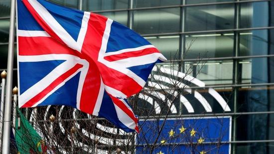 英国脱欧协议正式生效 结束48年欧盟成员国身份
