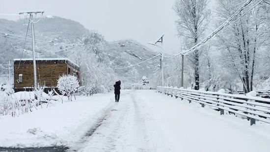 怀柔区喇叭沟门满族乡雪景 蒋嘉琦/摄