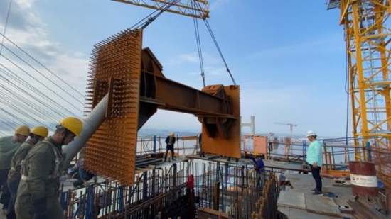 耐海洋大气腐蚀镍系桥梁钢 　。ㄍ荚：铁四院严爱国团队）