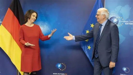 贝尔伯克（左）、博雷利 图：资料