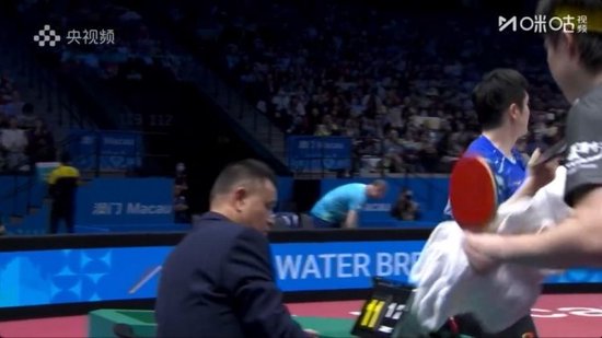 巅峰对决！全运会男单：樊振东4-2逆转王楚钦，连续四届进决赛！