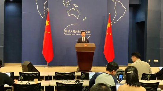 中方警告高市早苗：认认真真 老老实实！