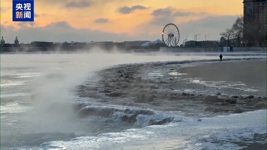 冬季风暴来袭 特朗普称已批准美国多州进入紧急状态