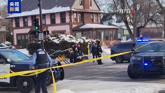 美执法人员枪击致死事件引发连续抗议 联邦与地方政府冲突加剧