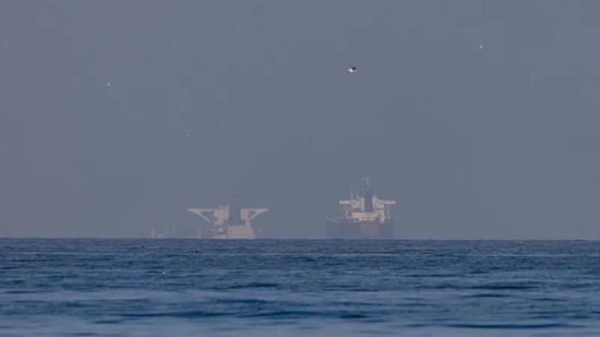 双重封锁霍尔木兹海峡，美伊的筹码博弈何时结束？