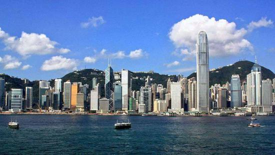 7。 暴力冲击影响香港社会秩序和国际形象，值得深思和警醒