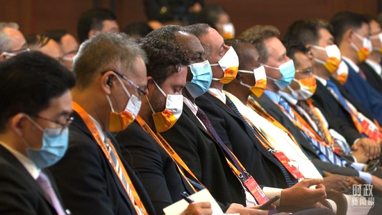  ������ֳ�������α�����̨���Ӽ��߾�ΰ���㣩