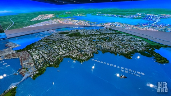 △洋浦经济开发区国土空间规划模型。（总台央视记者邢彬拍摄）