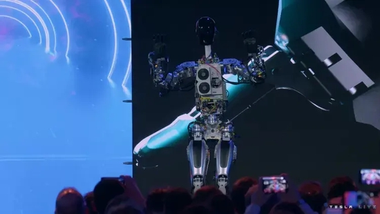 特斯拉人形机器人擎天柱Optimus原型机正式亮相