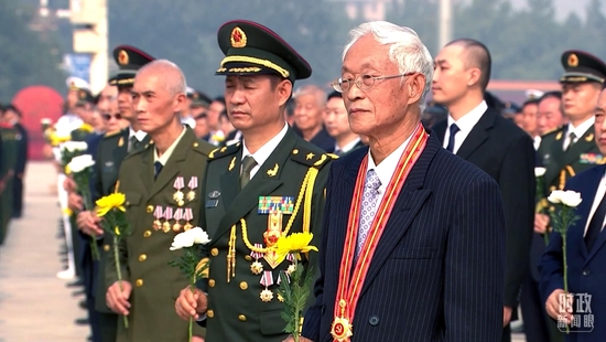 △“七一勋章”获得者刘贵今，他是首位中国政府非洲事务特别代表。（总台央视记者范凯拍摄）
