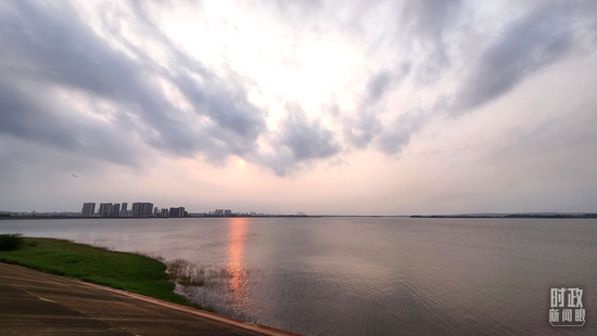  △徐闻县大水桥水库。（总台央视记者钟信伟拍摄）