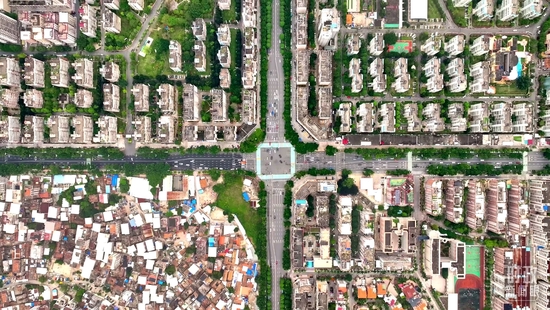  △广东茂名。（总台记者梁启鹏拍摄）