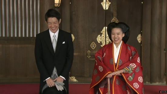 日本绚子公主下嫁平民笑着说 我太幸福了 图 明治神宫 公主 平民 新浪新闻