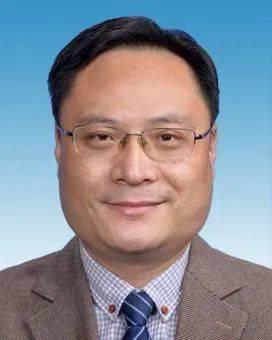 孙登超,1978年1月生,全日制大学(山东师范大学历史学),现任青岛市委