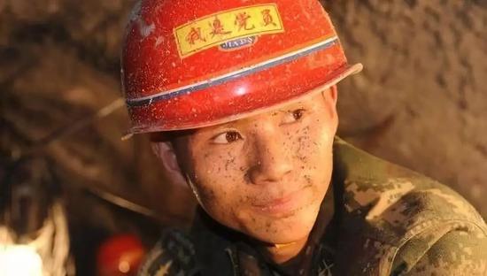 火箭军地下工事罕见曝光 地下长城 出自谁手 含视频 手机新浪网 火箭军地下工事罕见曝光 地下长城 出自谁手 含视频 手机新浪网