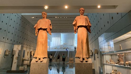 雅典卫城博物馆内的胜利女神黏土雕塑。新华社记者费茂华摄