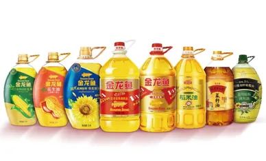 金龙鱼官网页面展示的食用油产品。