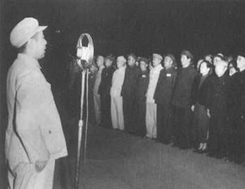 1949年9月30日黄昏,人民英雄留念碑奠基仪式现场