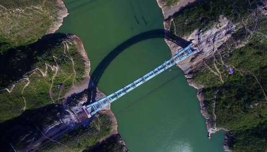 内乡新修大湍河大桥图片